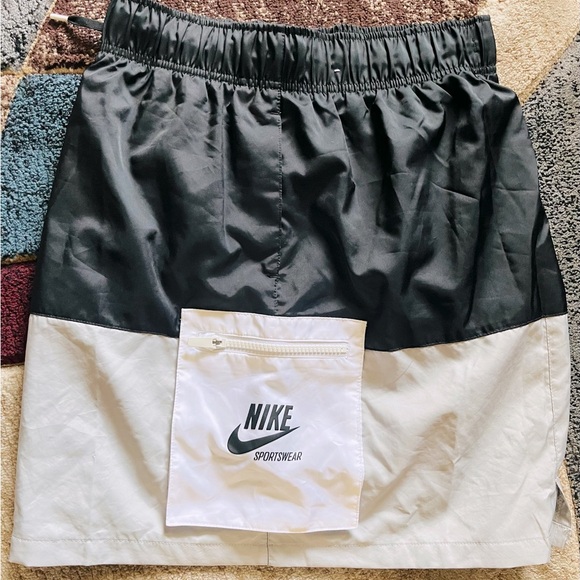 Nike Cargo Skirt! - Picture 2 of 4